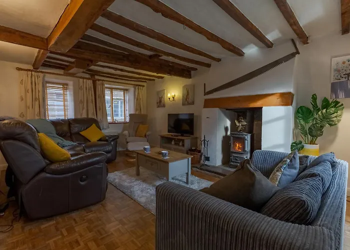 14Th-Century Cosy 3-Bed Cottage Business Stays