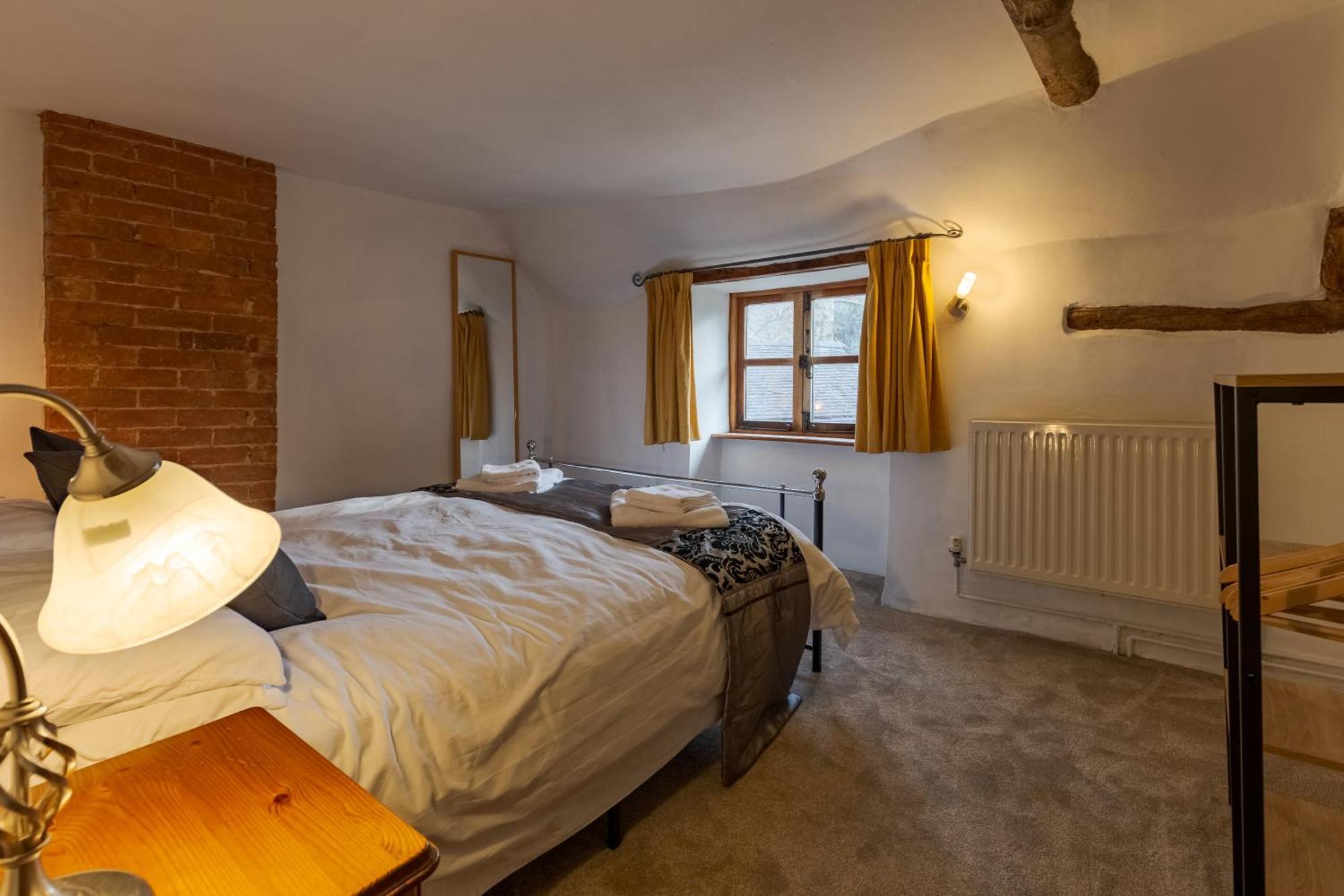 14th-century Cosy 3-bed Business Holiday home *