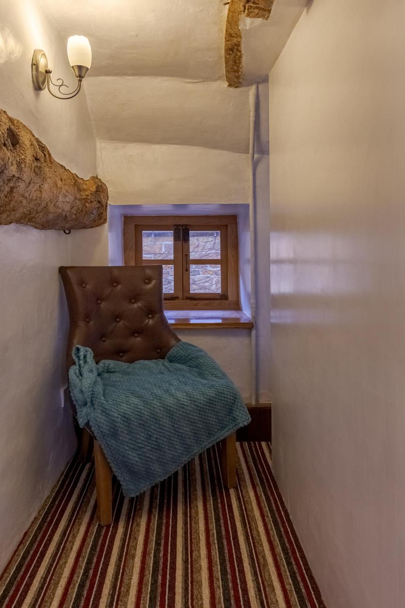14th-century Cosy 3-bed Business * Bloxham