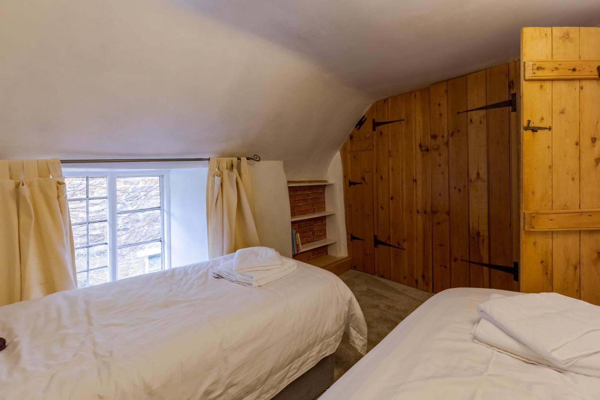 Holiday home 14th-century Cosy 3-bed Business