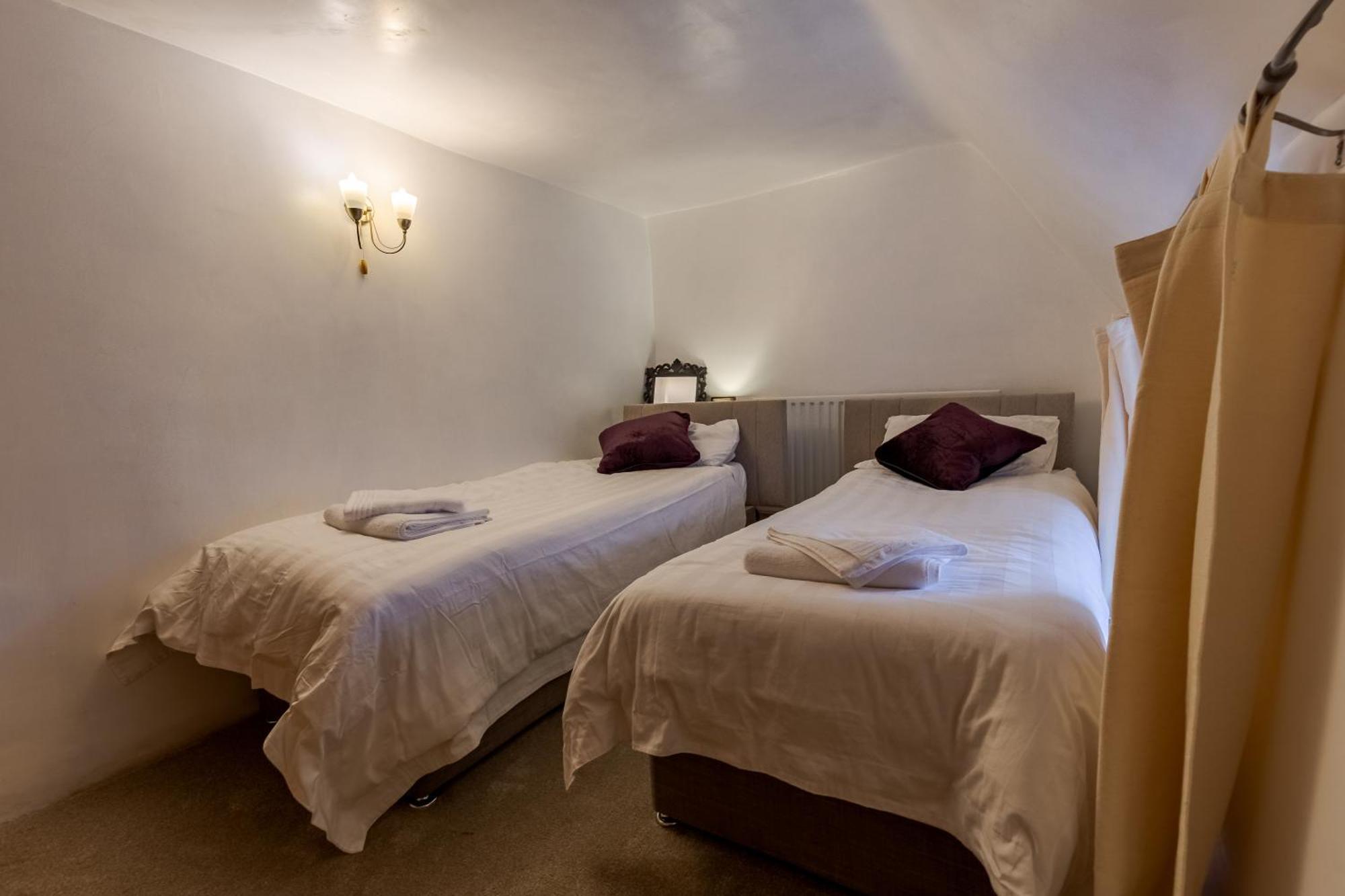 14th-century Cosy 3-bed Business Holiday home *